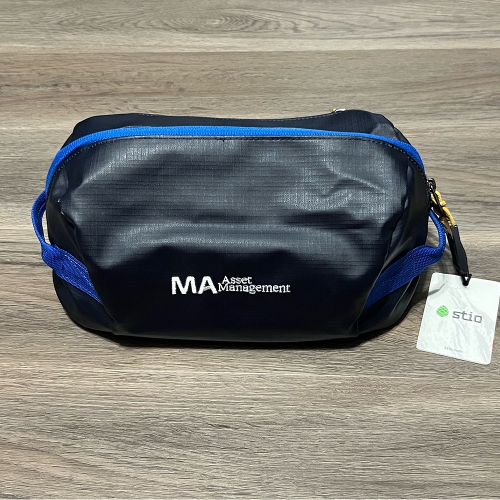 Stio Basin XT Dopp Kit Travel Toiletry Bag Navy Blue Durable MA Asset Management - Picture 4 of 6